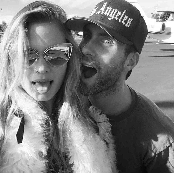 Солист группы «Maroon 5» Адам Левин впервые станет отцом