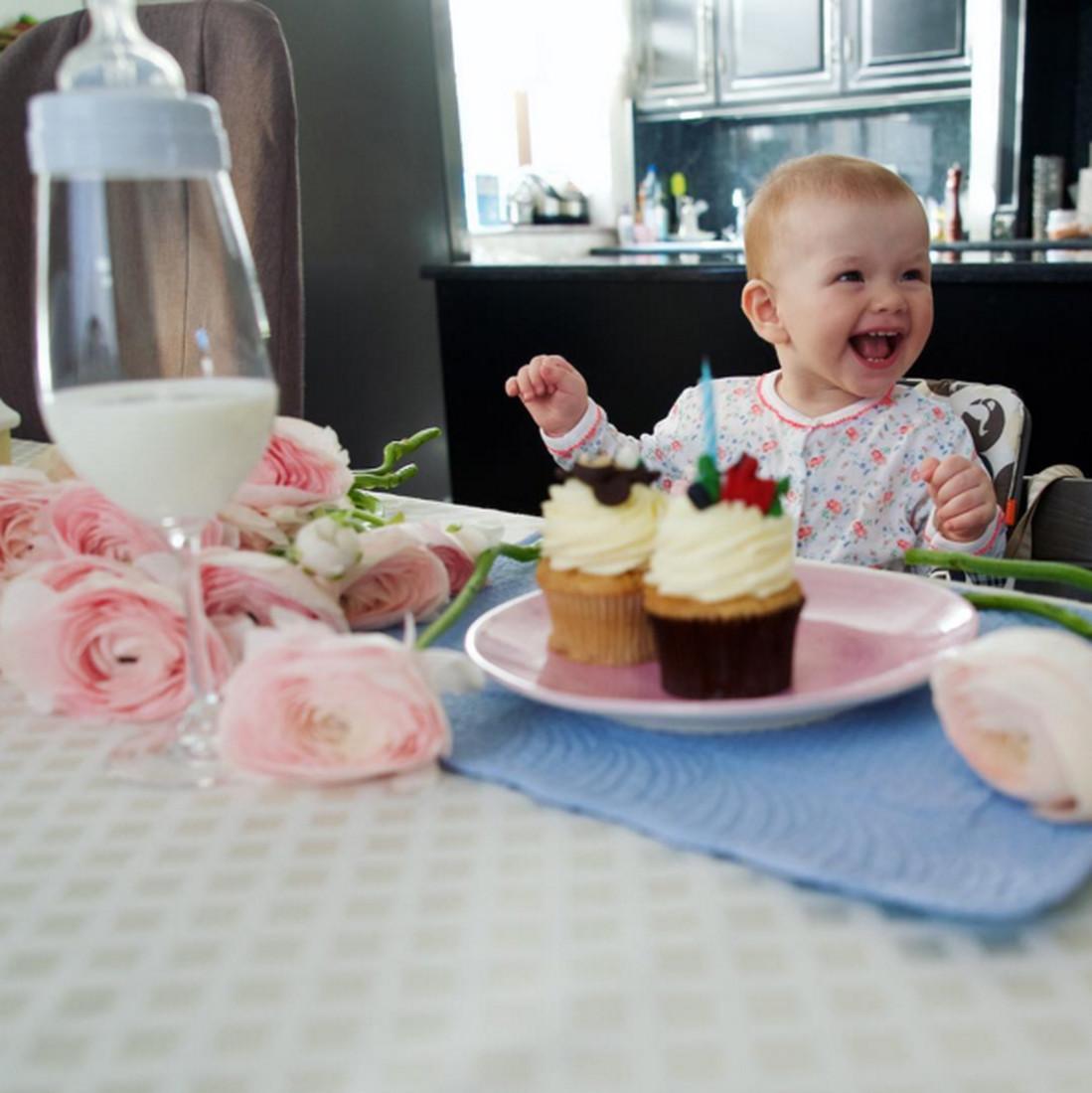 Елена Темникова отметила первый день рождения дочери