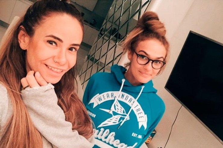 Айза Анохина заявила, что они с Аленой Водонаевой больше не лучшие подруги