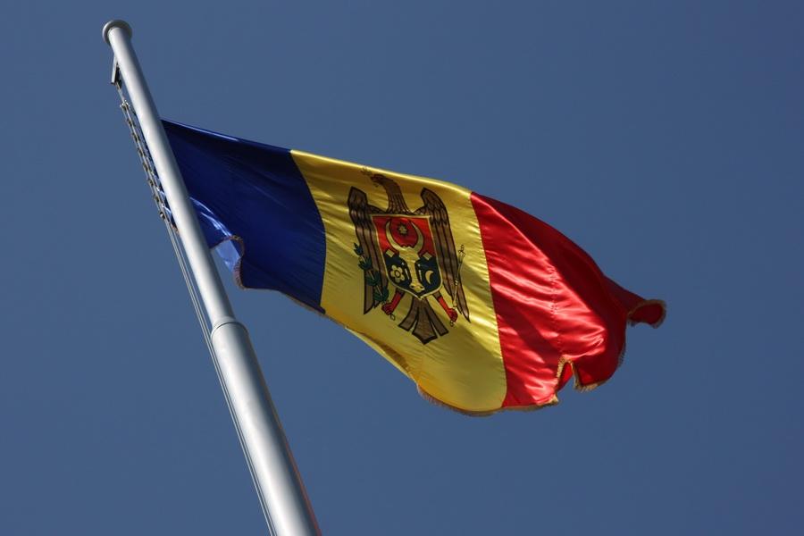 В Молдове празднуют День государственного флага и герба