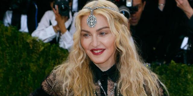 Мадонна объяснила свое скандальное появление на Балу Института костюма