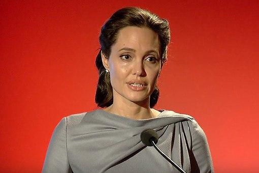 Анджелина Джоли стала профессором Лондонской школы экономики