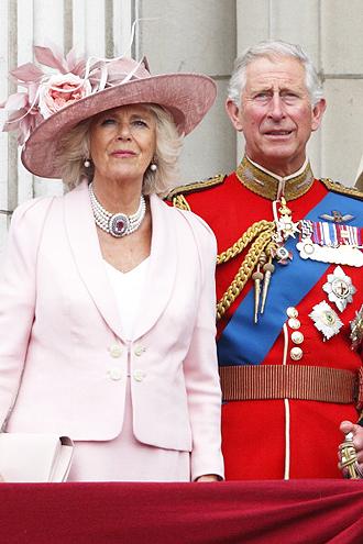 Prințul Charles divorțeaza de Camilla Parker-Bowles