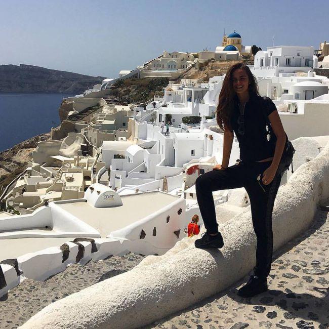 Египетский миллионер берет в жены молдавскую модель Ксению Дели