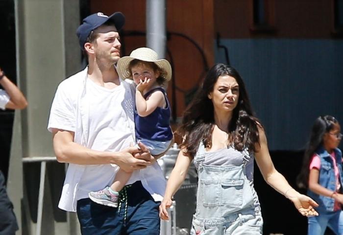 Cât de mare și adorabilă s-a făcut fetița de doi anișori a lui Ashton Kutcher și a Milei Kunis