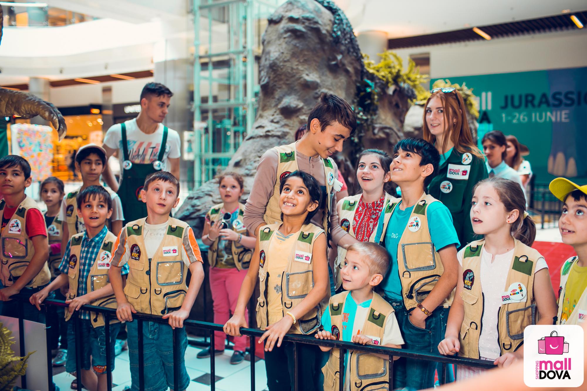 Познай историю динозавров на выставке «Jurassic Mall»