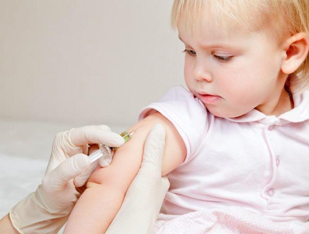 Все больше родителей отказываются от вакцинации детей