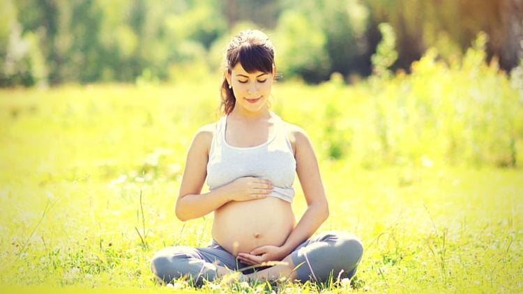 9 главных суеверий о беременности со всего мира