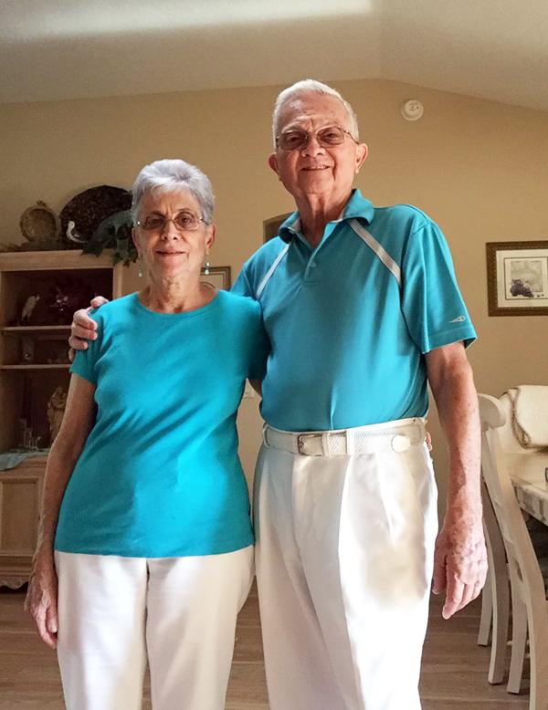 Пара живет вместе 52 года и выглядит почти одинаково