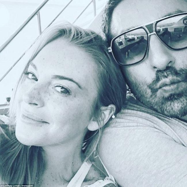 Lindsay Lohan, insarcinata cu copilul iubitului bataus?
