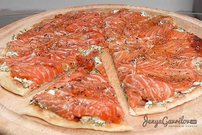 Pizza cu somon de la Jenya Gavrilov
