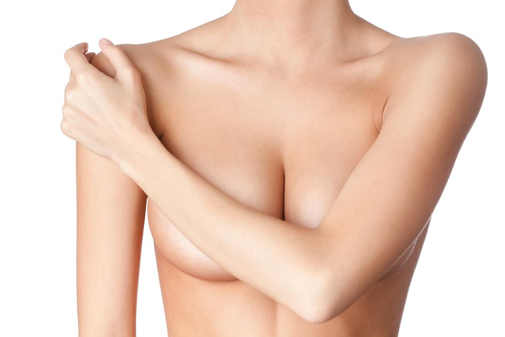 Растяжки на груди: как бороться?