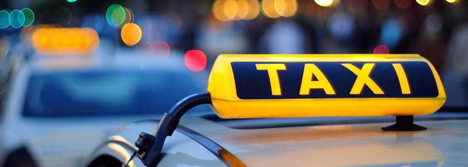 Молдавские компании такси игнорируют безопасность детей в автомобилях