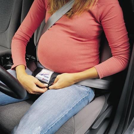 Специалисты считают, что беременным женщинам опасно садиться за руль