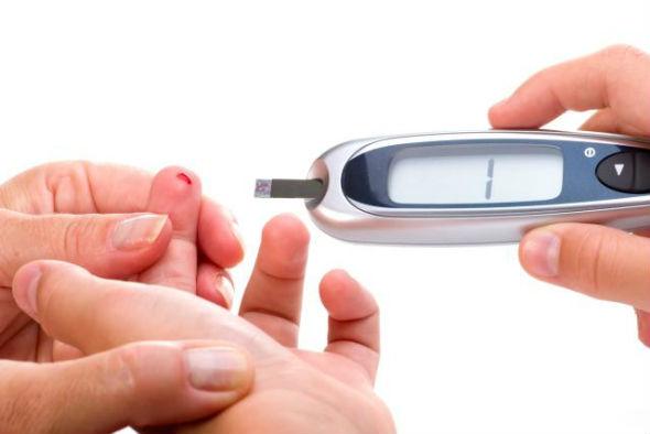 Детям с сахарным диабетом будут проверять уровень глюкозы в крови на дому