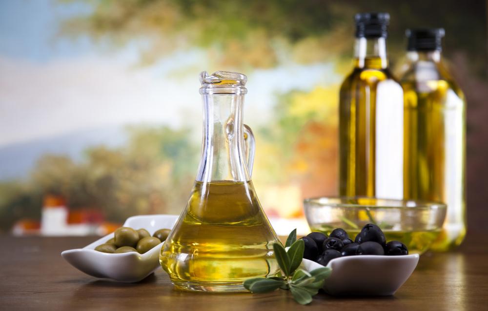 Cum alegi uleiul de măsline? 4 reguli pe care trebuie să le știi