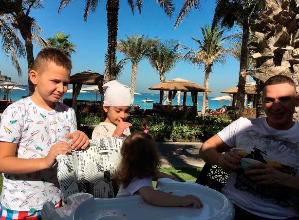 Xenia Borodina și Kurban Omarov, vacanță de lux în Dubai! Cum își petrec timpul alături de copiii lor
