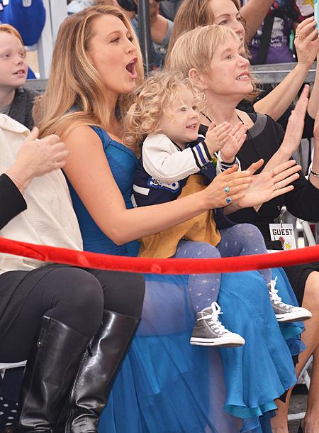 Стало известно имя младшей дочери Райана Рейнольдса и Блейк Лайвли