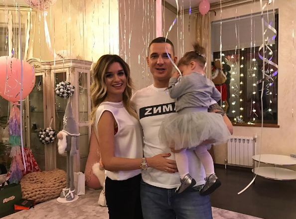 Мама двоих детей Ксения Бородина не боится рисковать ради экстрима