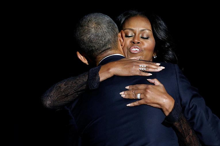 Барак и Мишель Обама не смогли сдержать эмоций во время своей прощальной речи