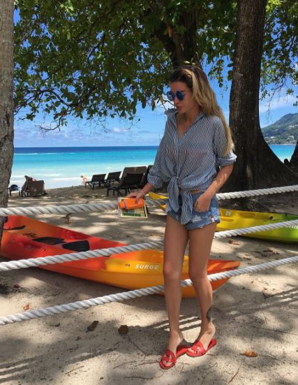 Ксения Бородина отчитала мам, которые не следят за детьми в общественных местах