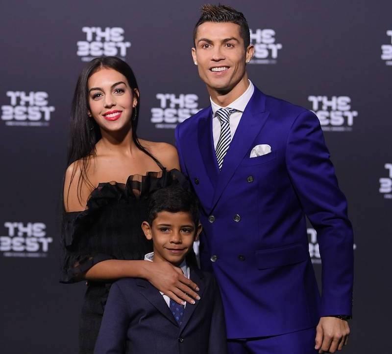 Криштиану Роналду готовится стать отцом близнецов