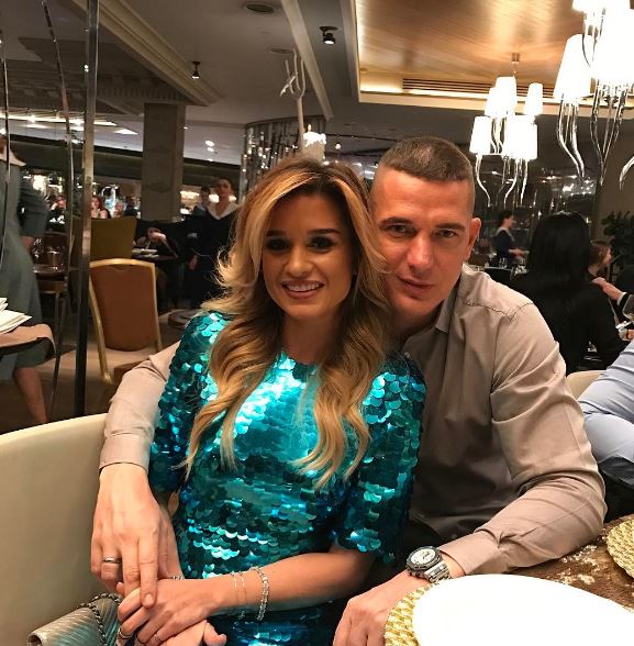 Муж Ксении Бородиной наконец-то показал в сети лицо младшей дочки