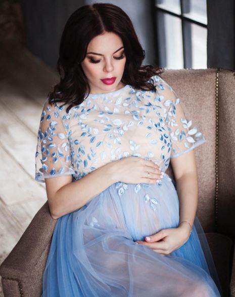 Беременная Анастасия Стоцкая упала с лестницы на светском мероприятии