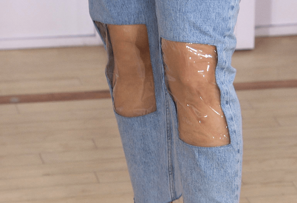 Topshop создал «мамины джинсы» с пластиковыми окнами на коленях
