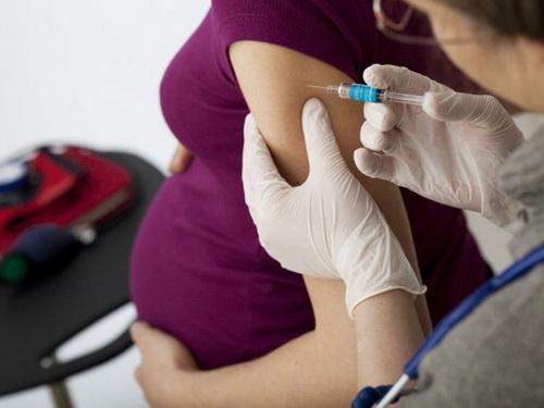 Вакцины: их значимость до и во время беременности