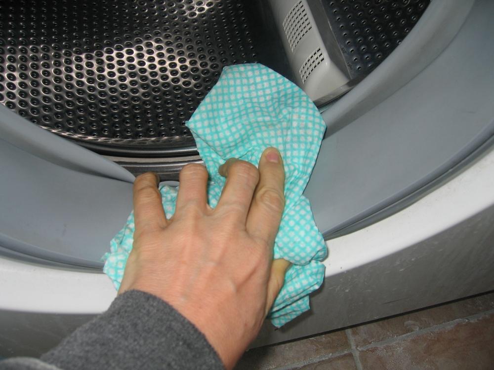 Curățarea mașinii de spălat. Orice gospodină trebuie să știe cum