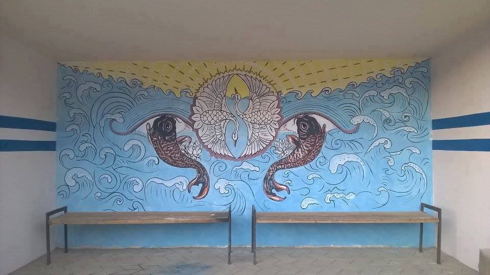 După stațiile de autobuz, un tânăr vrea să picteze liceul și biblioteca din satul Costești