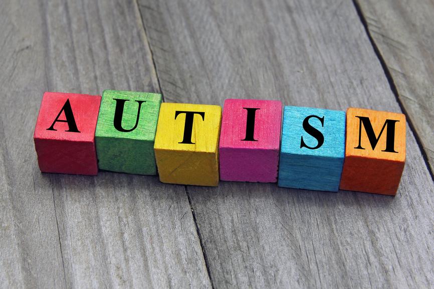 Vești bune pentru părinții copiilor cu autism! Ei nu mai sunt singuri în fața tulburării neurologice