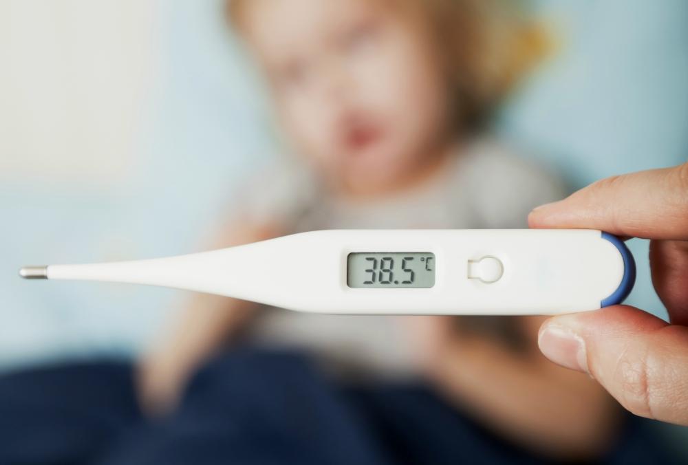 Что делать, если у ребёнка поднялась температура? Рекомендации педиатра Михая Стратулат