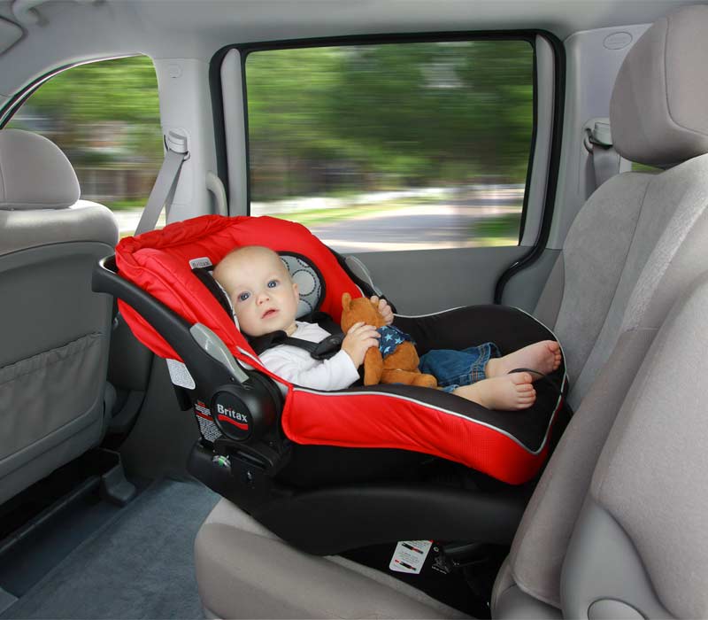 Care este locul cel mai sigur pentru scaunul de mașină al bebelușului
