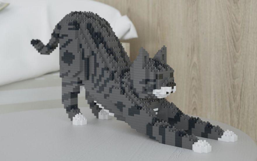Dacă ești fan LEGO și iubitor de pisici, atunci aceste jucării sunt pentru tine