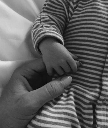 Теперь официально: Рози Хантингтон-Уайтли и Джейсон Стэтхэм стали родителями и назвали имя сына