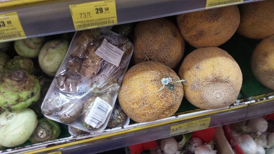 Супермаркет с гнилыми овощами и фруктами (ФОТО)