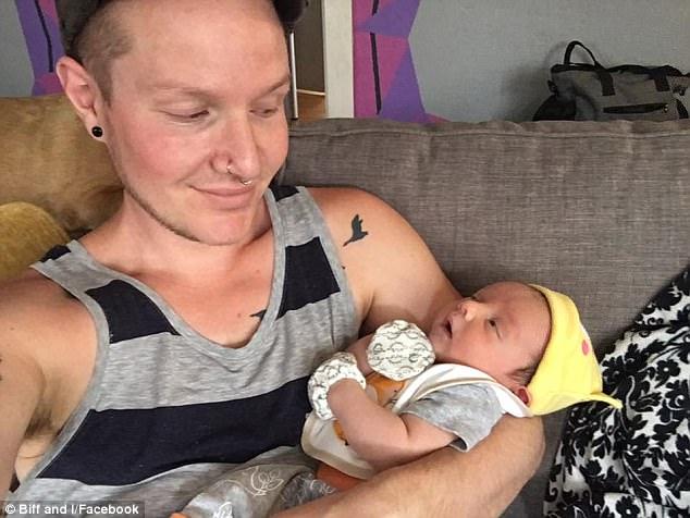 В США трансгендерный мужчина стал отцом здорового мальчика