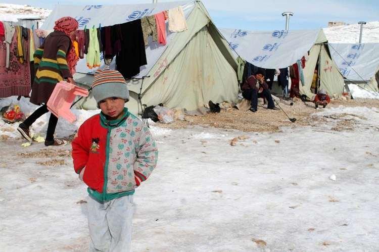 Soții Clooney vor ajuta 3.000 de copii sirieni să meargă la școală în Liban