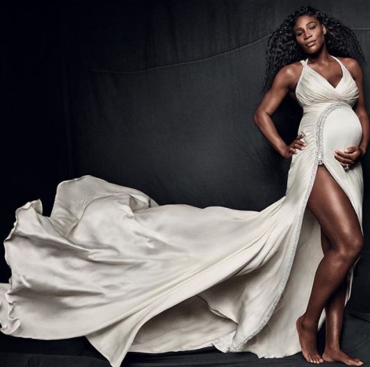 Graviduța Serena Williams a pozat pentru Vogue