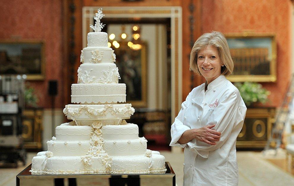 Кейт Миддлтон и Принц Уильям намерены продать кусок свадебного торта