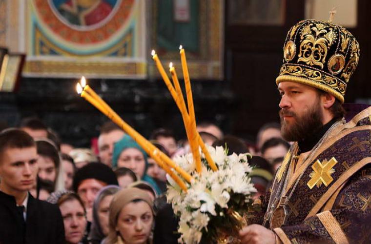 Creştinii ortodocşi pe stil vechi sărbătoresc astăzi Adormirea Maicii Domnului