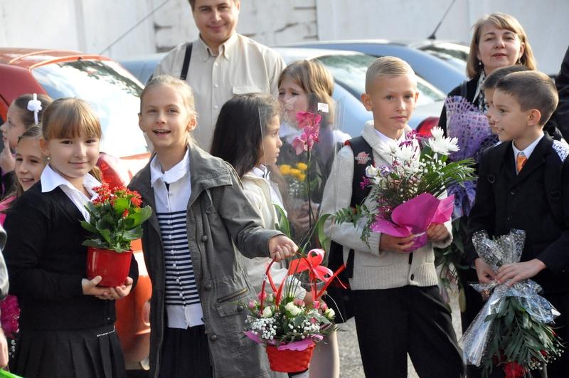 День знаний в Молдове: более 300 000 школьников вернулись за парты