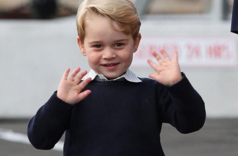 Prințul George a început școala (FOTO / VIDEO)