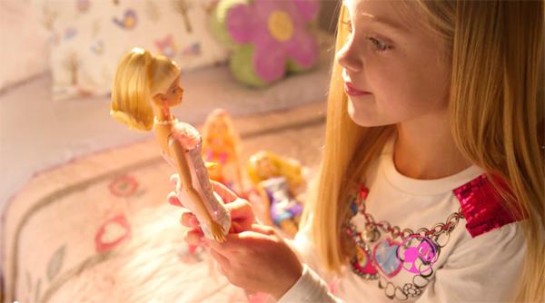 Jucăriile au devenit periculoase. "Barbie" poate provoca interesul excesiv şi dezvoltarea sexuală prematură