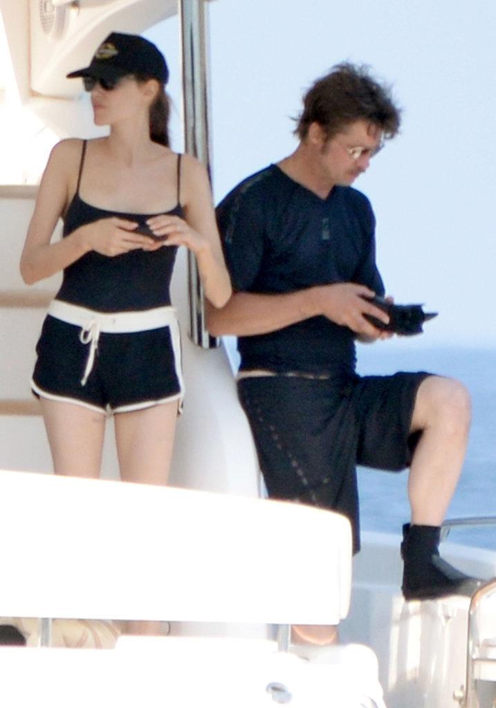 Под прицелом папарацци: Анджелина Джоли и Брэд Питт отдыхают на Мальте