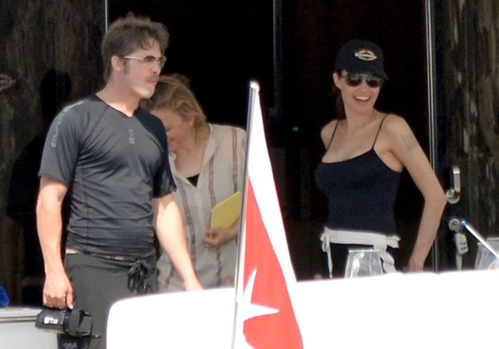 Под прицелом папарацци: Анджелина Джоли и Брэд Питт отдыхают на Мальте