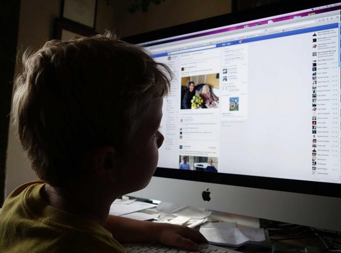 A apărut un program care le permite părinților să urmărească activitatea copiilor pe Internet