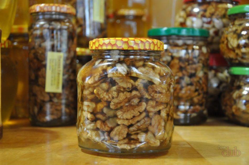 Орехи и мёд – лучшая комбинация для здоровой осени